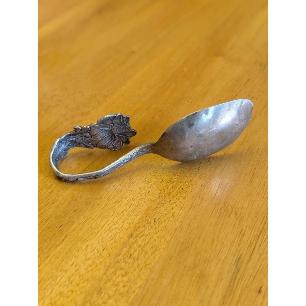 Antique SSMC Sterling Silver Baby Spoon Floral Pattern NO MONOGRAM Vintage